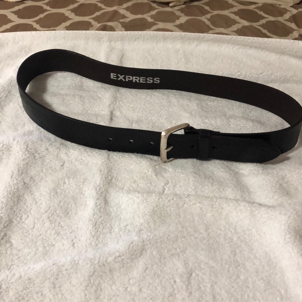 Black express belt with awesome design!